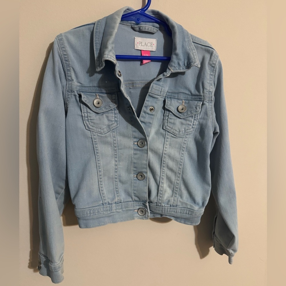 Children’s Place Stretchy Light Wash Girls Size Sm 5/6 Distressed Denim Jacket